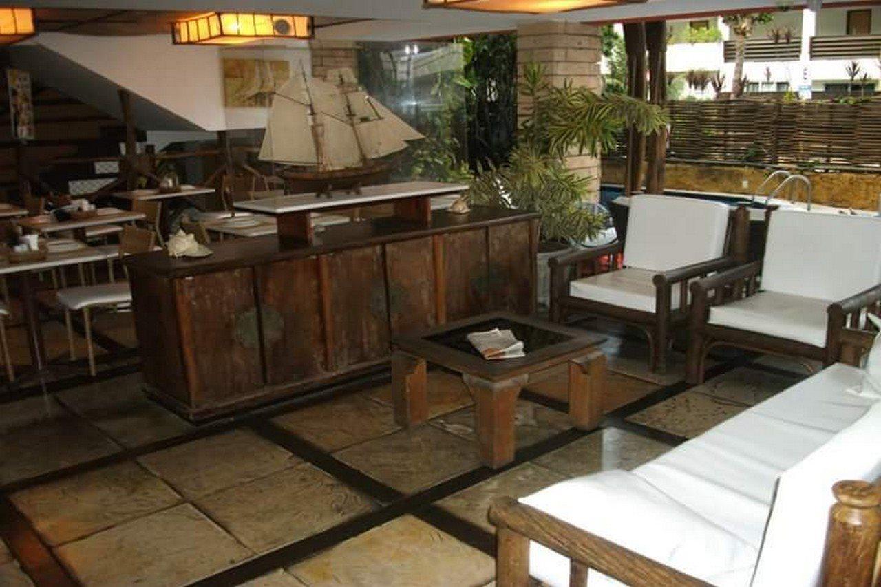 Safari Hotel
